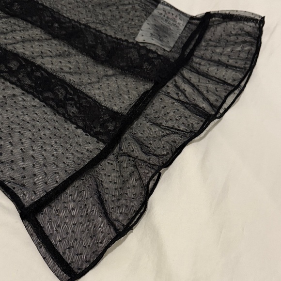 MOTEL NWT Amrita Unlined Top in Dobby Mesh Black - Picture 9 of 12